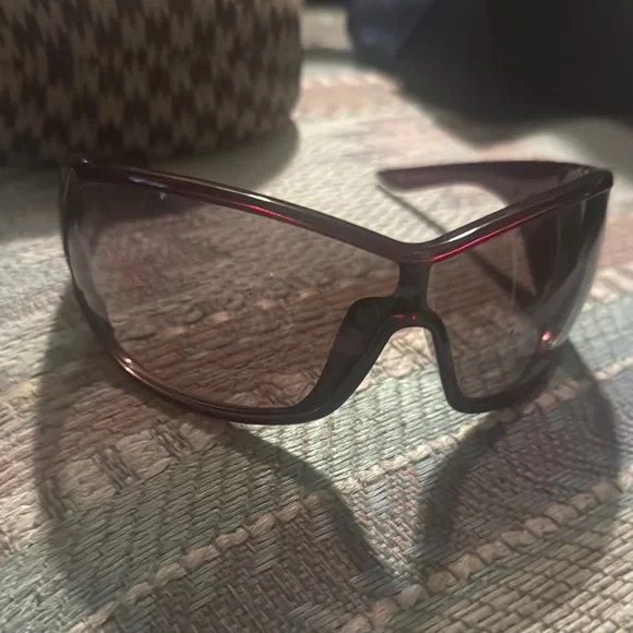 Dior Burgundy Sunglasses - Picture 3 of 9